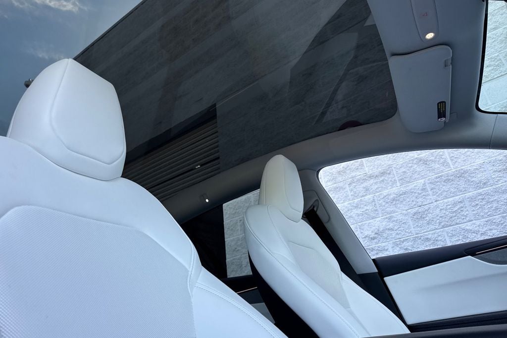 2026 Tesla Model Y Base