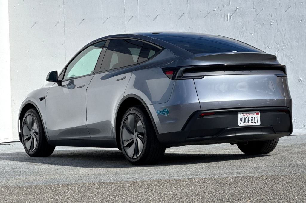 2026 Tesla Model Y Premium