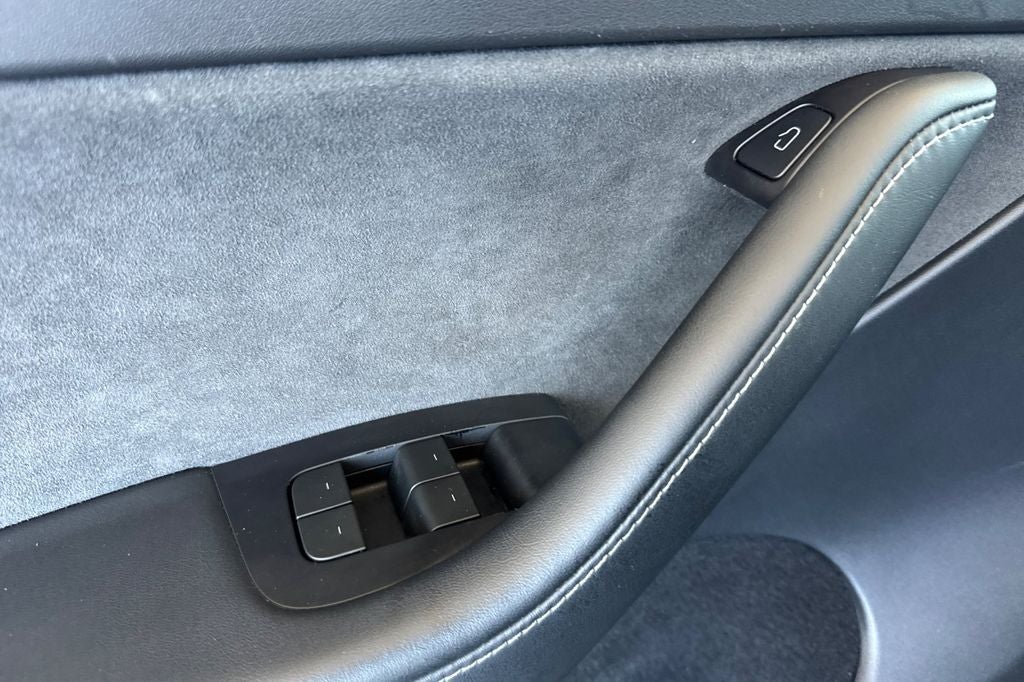 2023 Tesla Model Y Standard Range Hardware 4 (HW4/AI4)