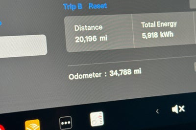 2023 Tesla Model Y Standard Range Hardware 4 (HW4/AI4)