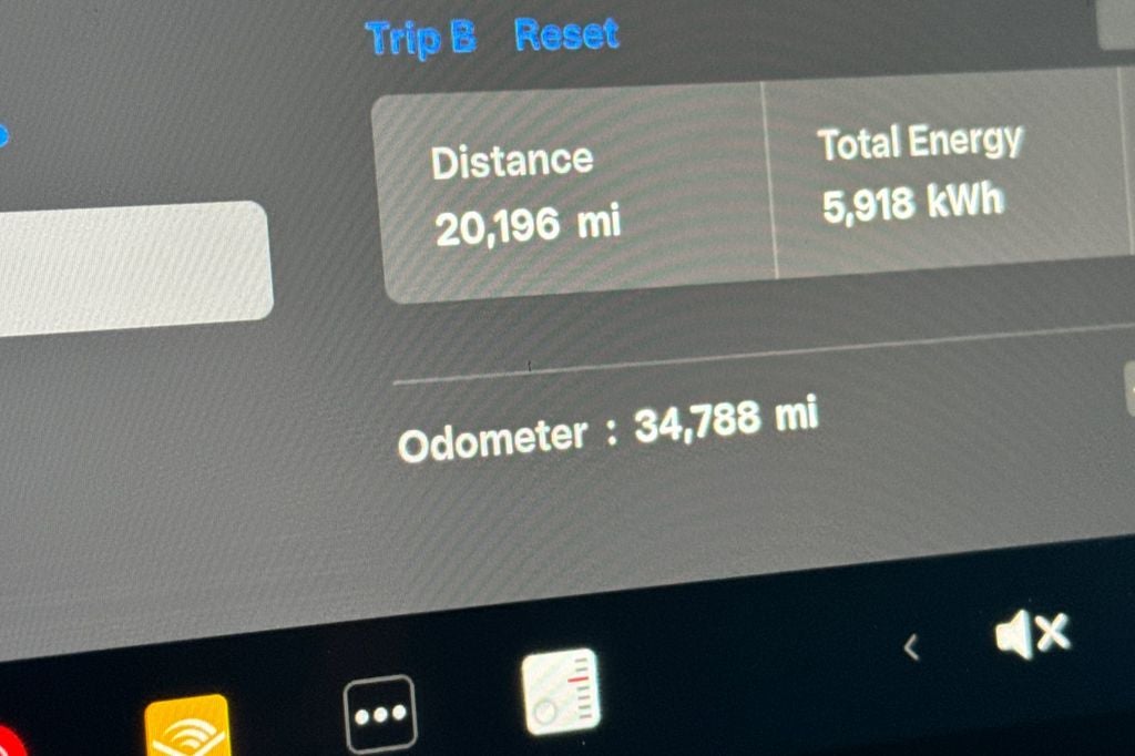 2023 Tesla Model Y Standard Range Hardware 4 (HW4/AI4)