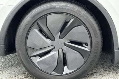 2026 Tesla Model Y Long Range