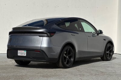 2026 Tesla Model Y Premium
