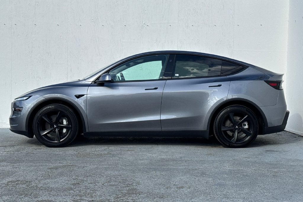 2026 Tesla Model Y Premium