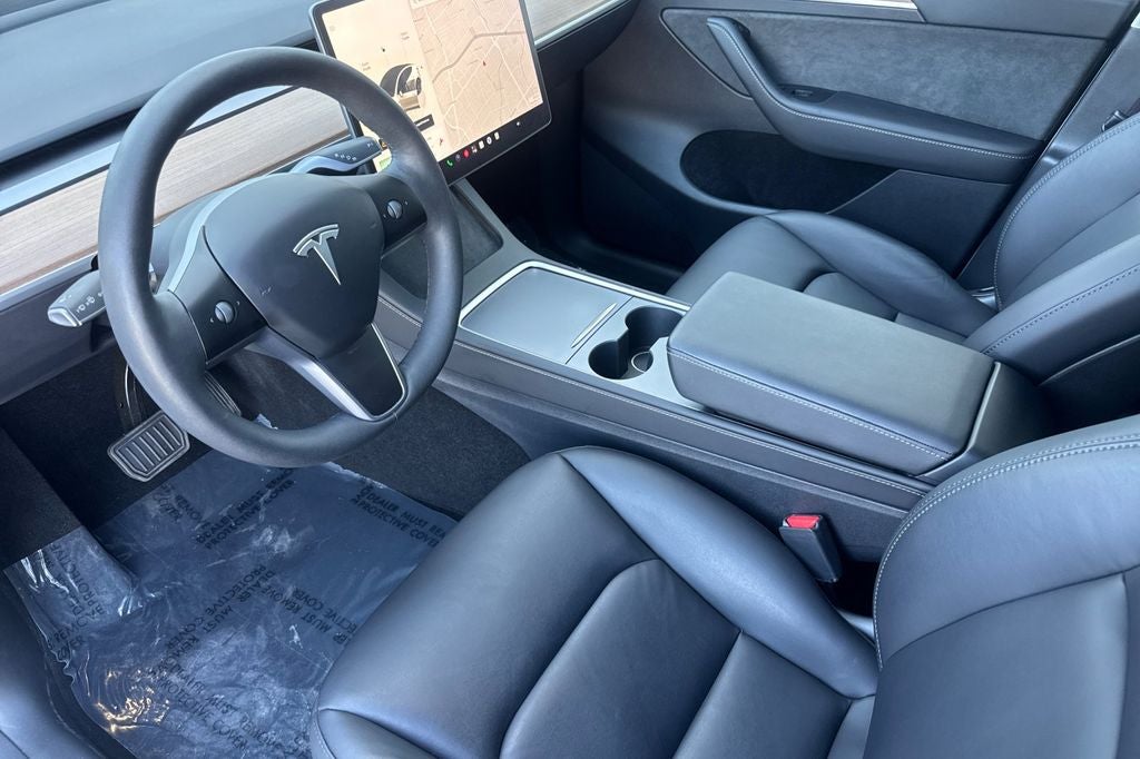2024 Tesla Model Y Long Range