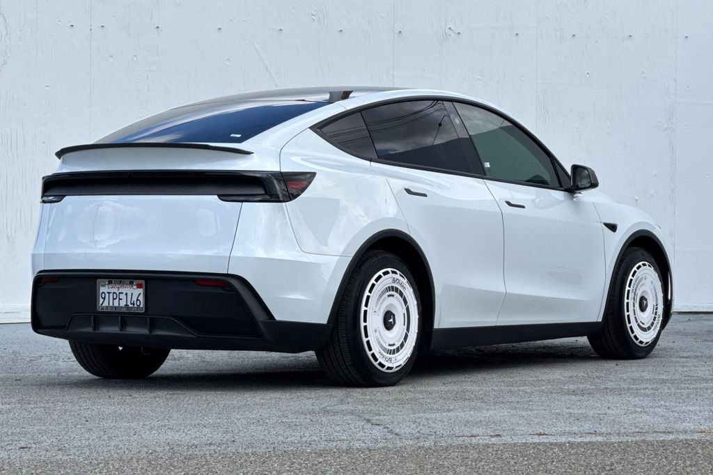 2026 Tesla Model Y Long Range