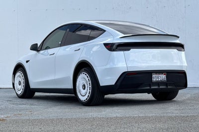 2026 Tesla Model Y Long Range