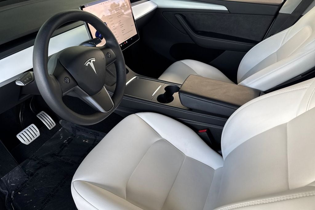 2024 Tesla Model Y Performance