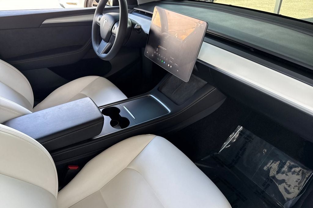 2025 Tesla Model Y Performance