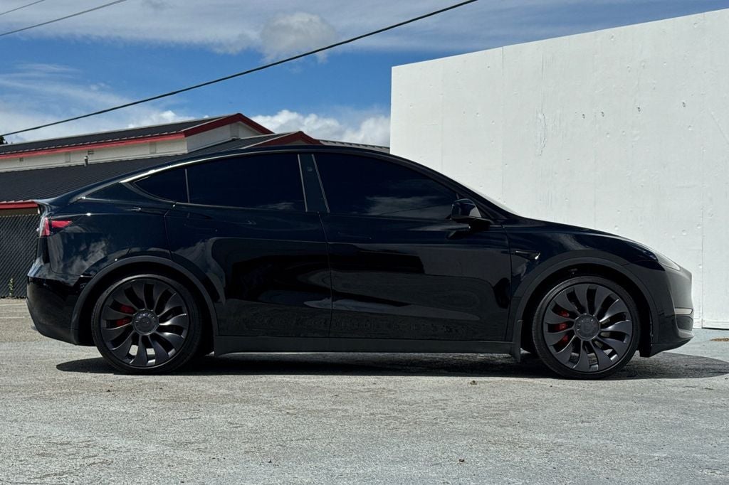 2025 Tesla Model Y Performance