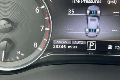 2023 INFINITI QX80 Premium Select