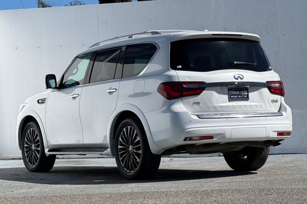 2023 INFINITI QX80 Premium Select