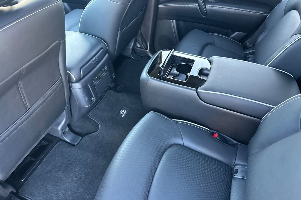 2024 INFINITI QX80 Premium Select