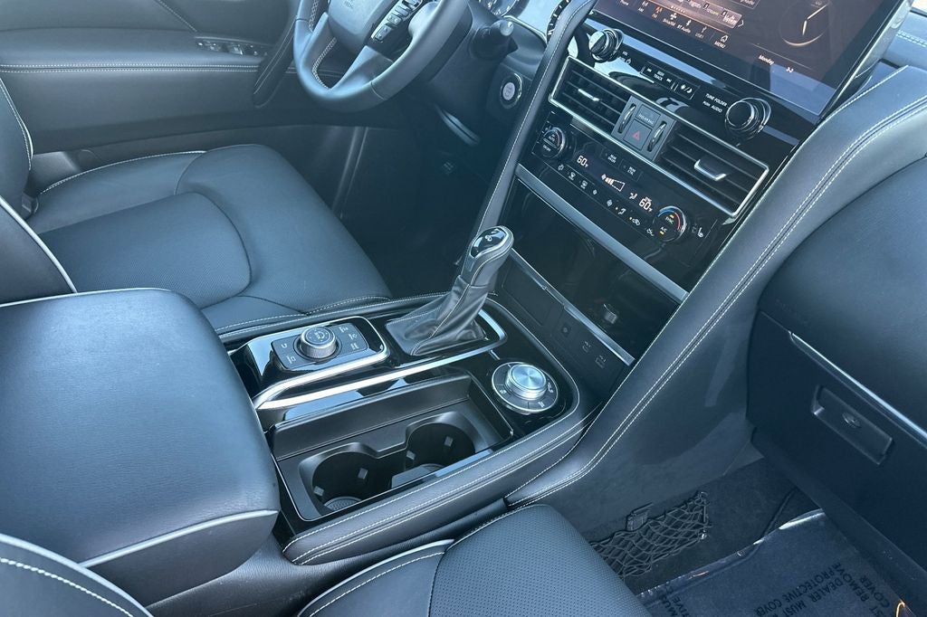 2024 INFINITI QX80 Premium Select