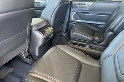 2025 INFINITI QX80 LUXE