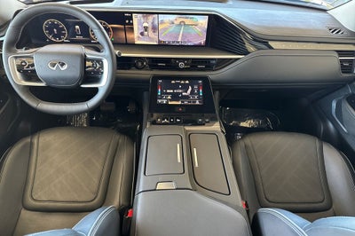 2025 INFINITI QX80 LUXE