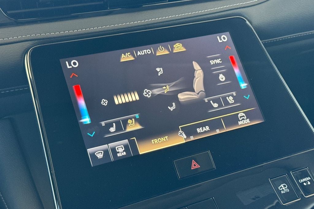 2025 INFINITI QX80 LUXE