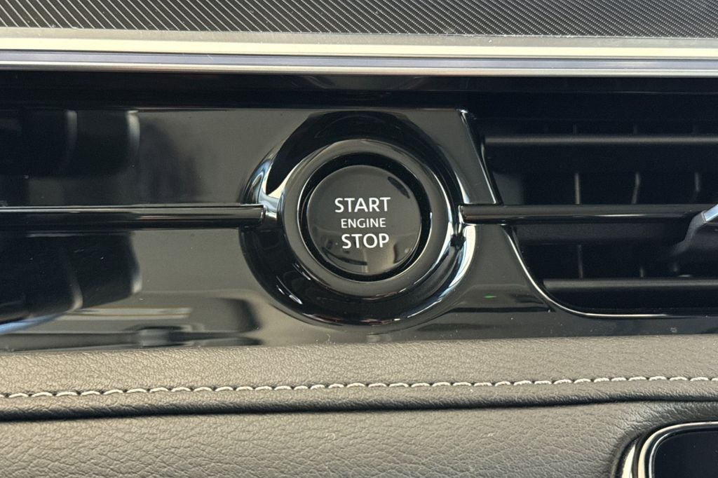 2025 INFINITI QX80 LUXE