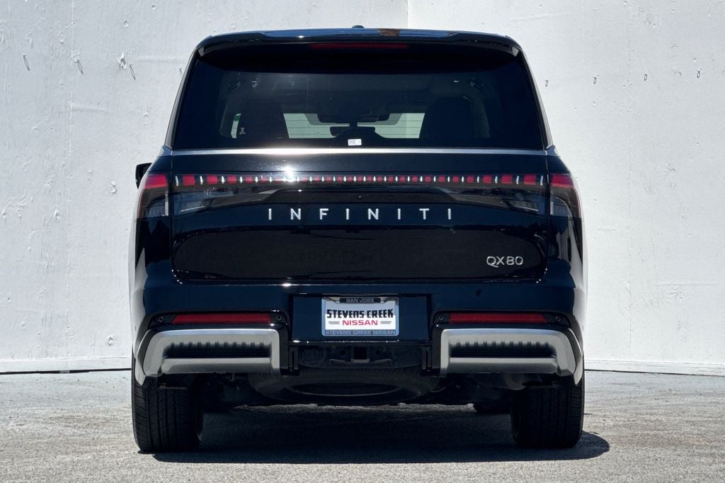2025 INFINITI QX80 LUXE