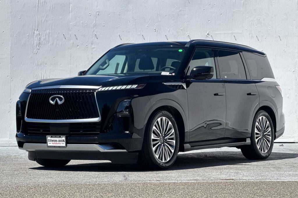 2025 INFINITI QX80 LUXE