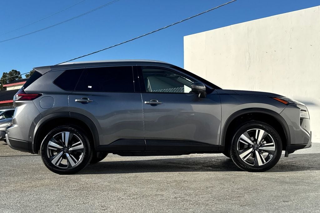 2025 Nissan Rogue SL CERTIFIED