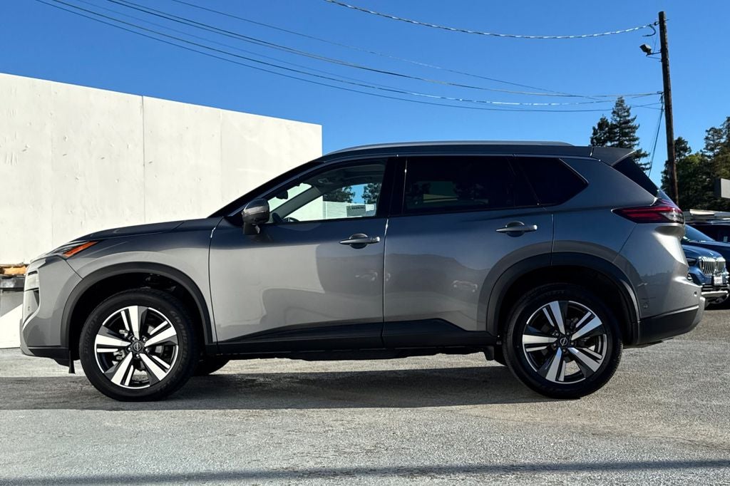 2025 Nissan Rogue SL CERTIFIED