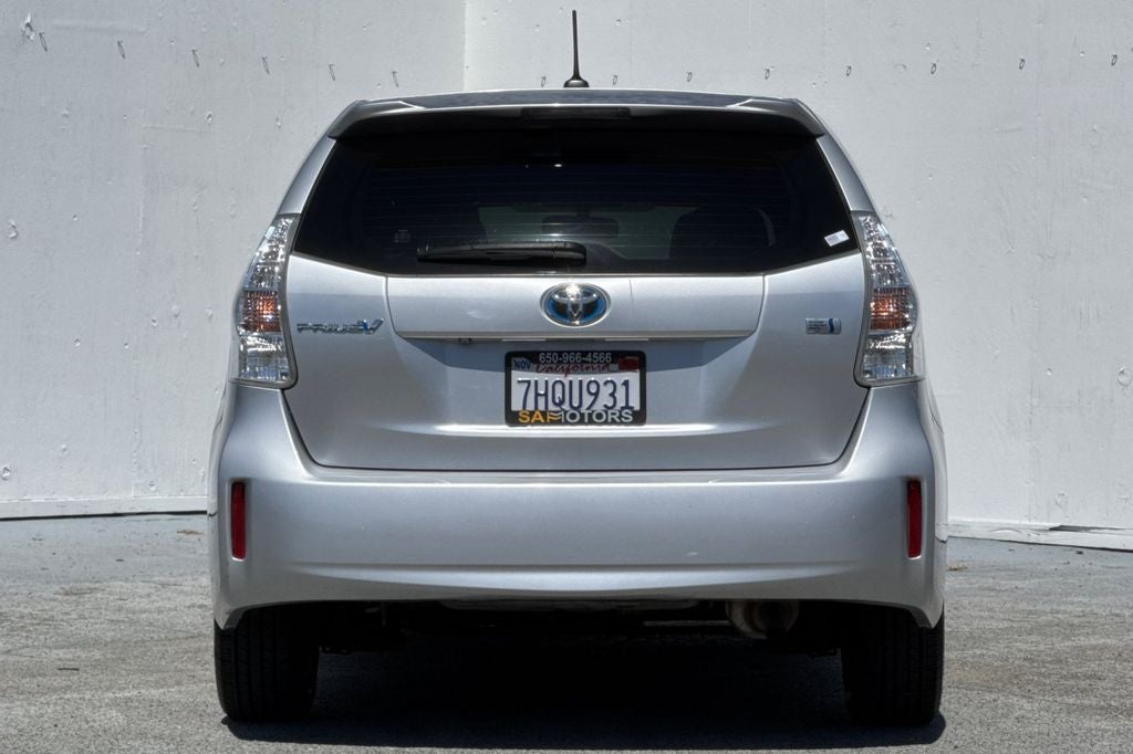 2014 Toyota Prius v Three
