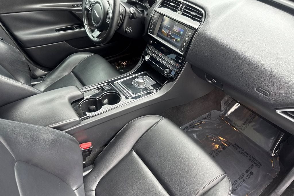 2017 Jaguar XE 35t Premium