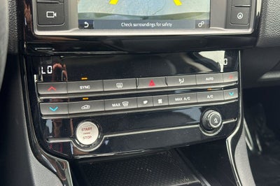 2017 Jaguar XE 35t Premium