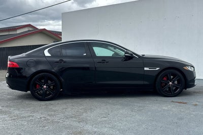 2017 Jaguar XE 35t Premium