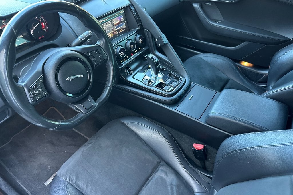 2016 Jaguar F-TYPE Base