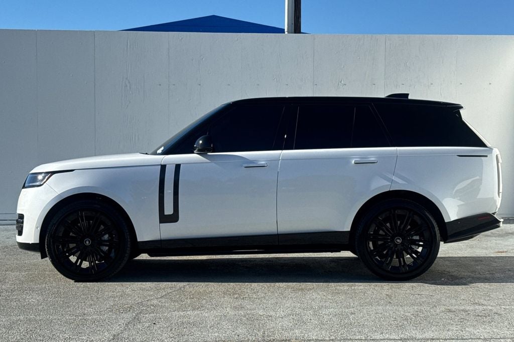 2025 Land Rover Range Rover SE