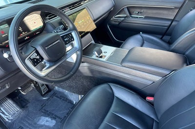 2025 Land Rover Range Rover SE