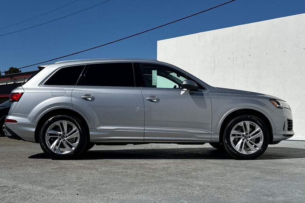 2022 Audi Q7 55 Premium Plus quattro