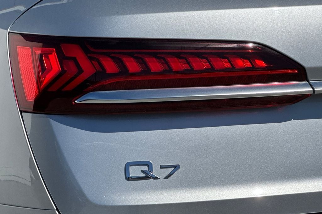 2022 Audi Q7 55 Premium Plus quattro