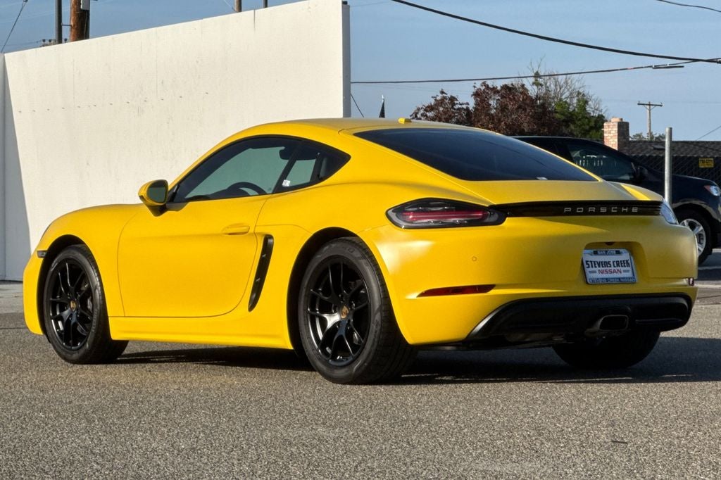 2022 Porsche 718 Cayman T