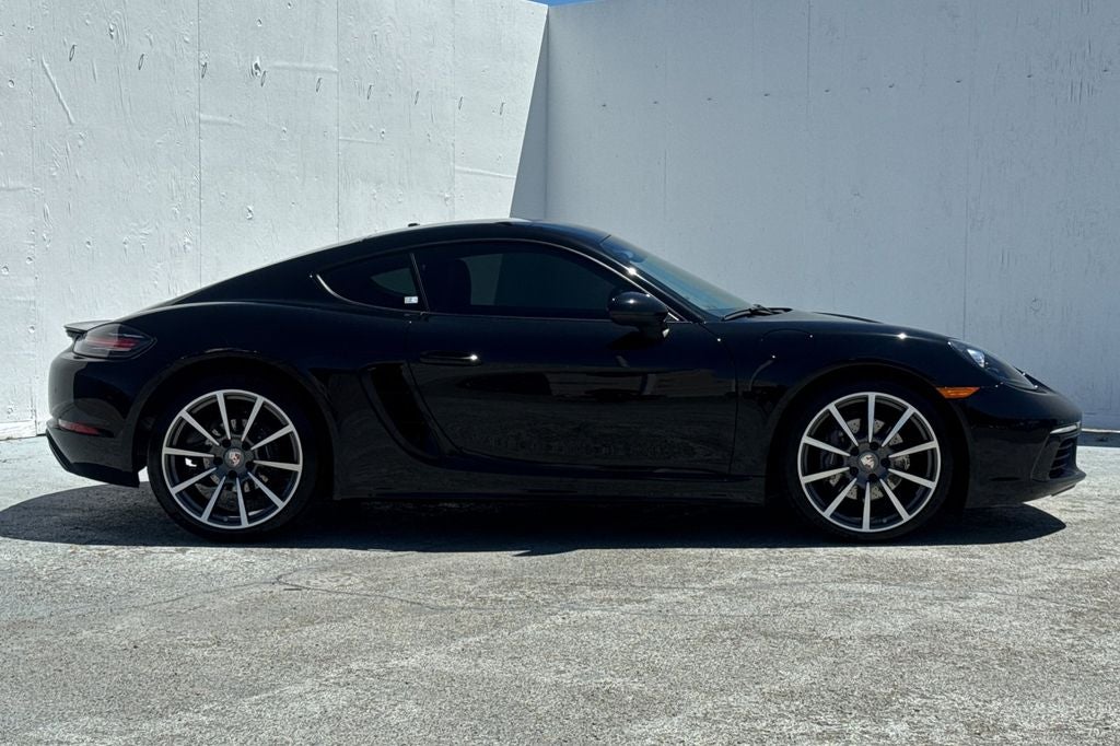 2018 Porsche 718 Cayman .