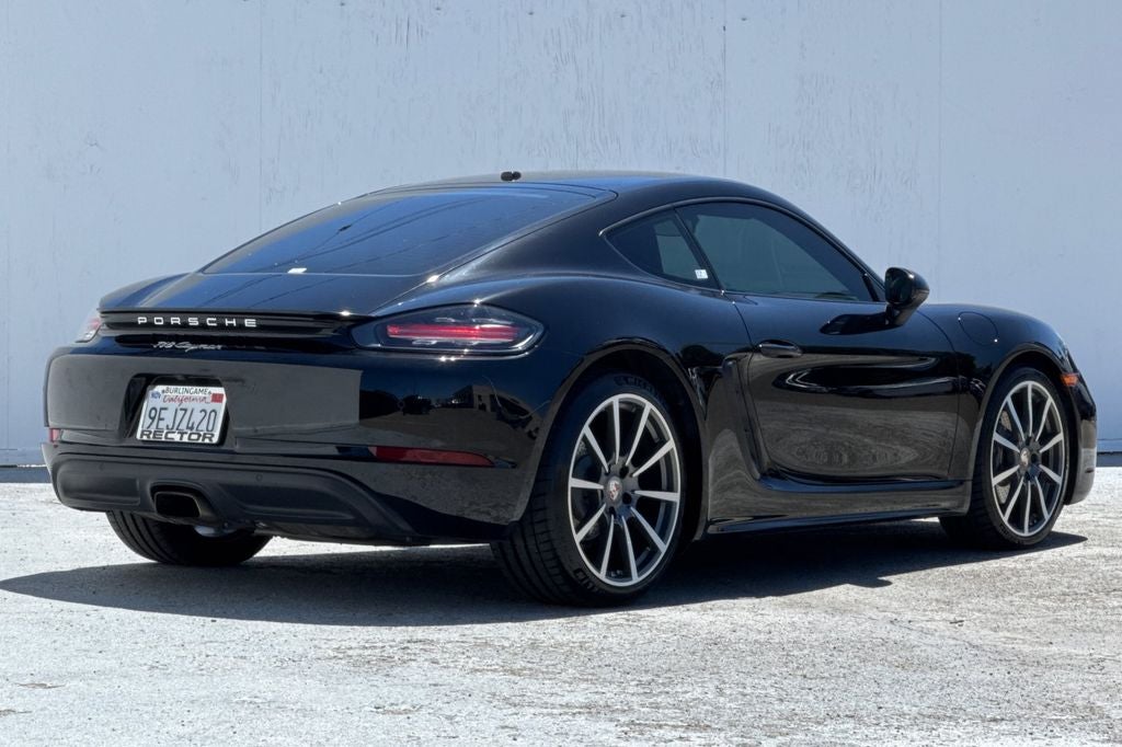 2018 Porsche 718 Cayman .