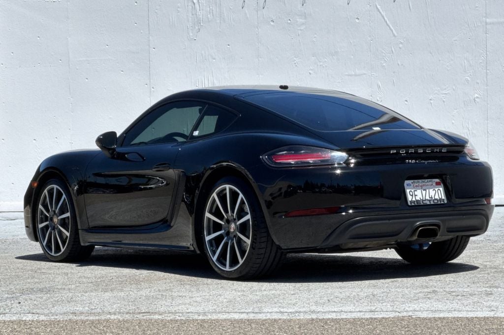 2018 Porsche 718 Cayman .