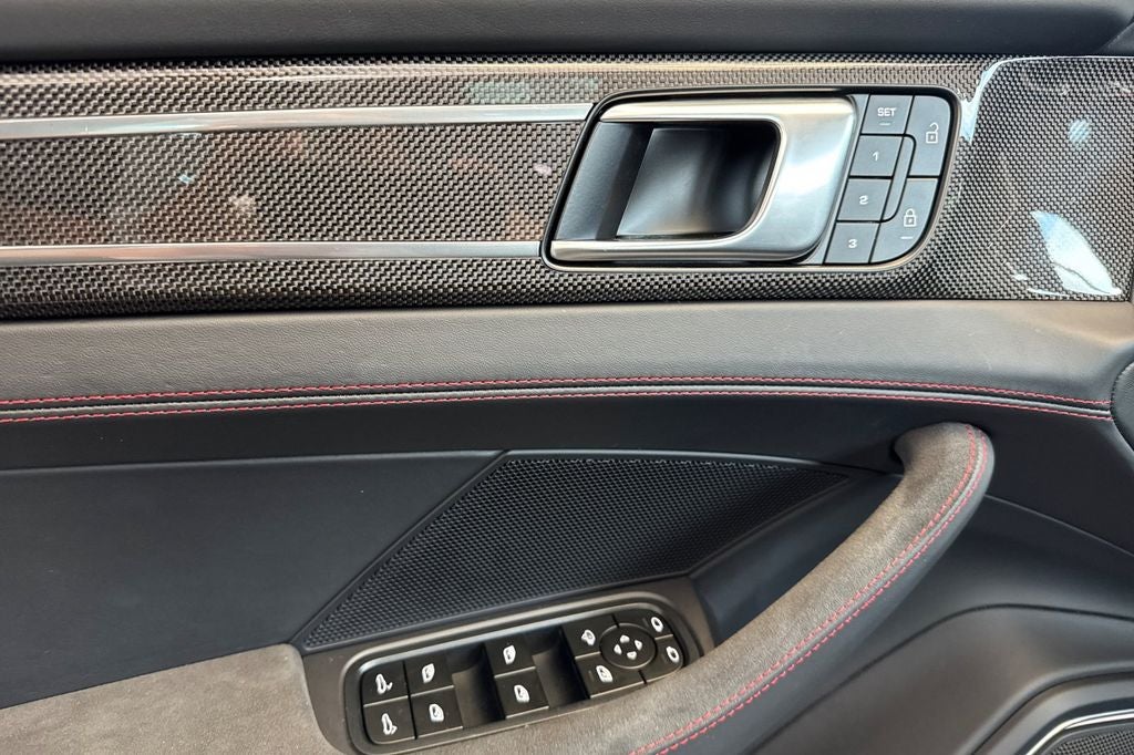 2023 Porsche Panamera GTS