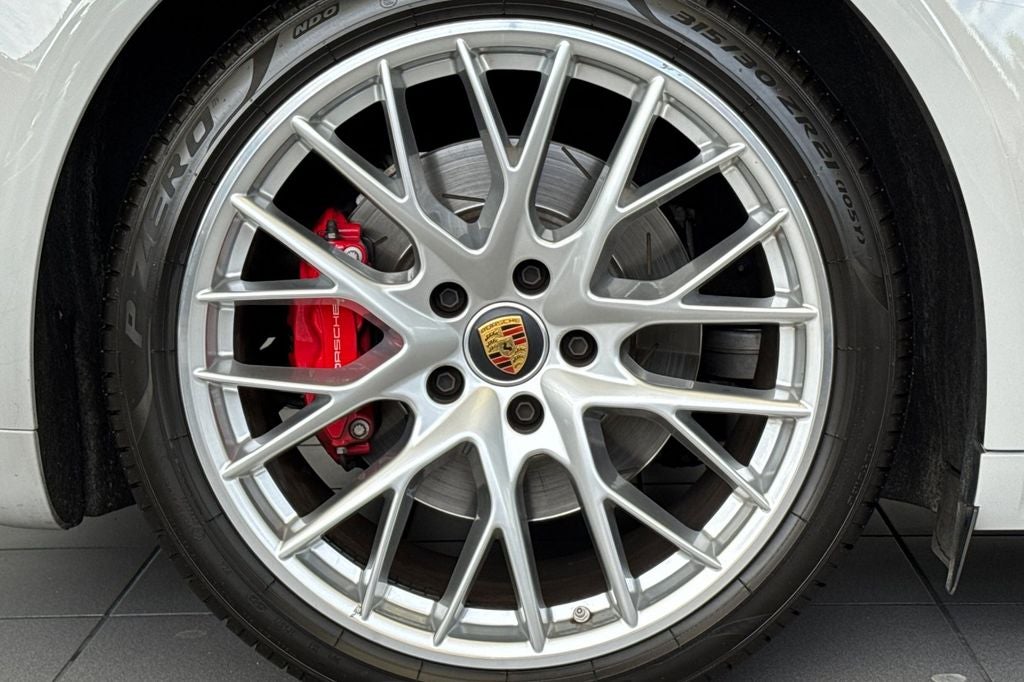 2023 Porsche Panamera GTS