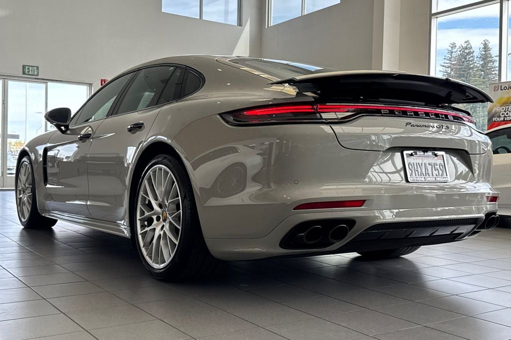 2023 Porsche Panamera GTS