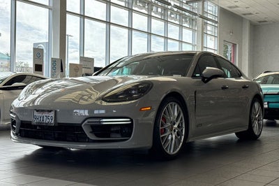 2023 Porsche Panamera GTS