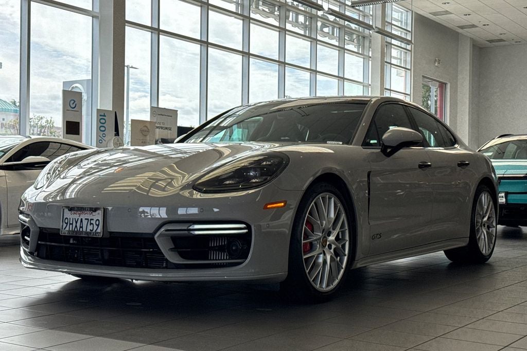 2023 Porsche Panamera GTS