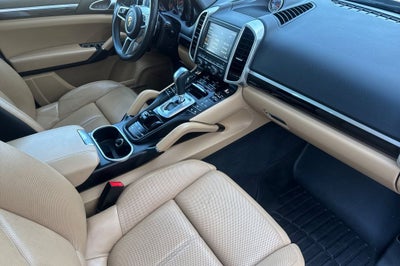 2016 Porsche Cayenne Base