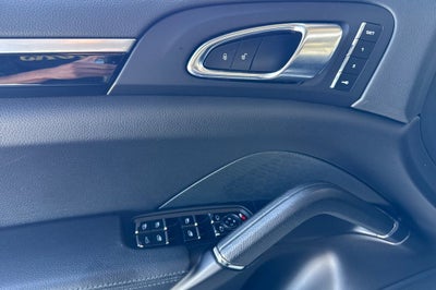 2018 Porsche Cayenne Platinum Edition