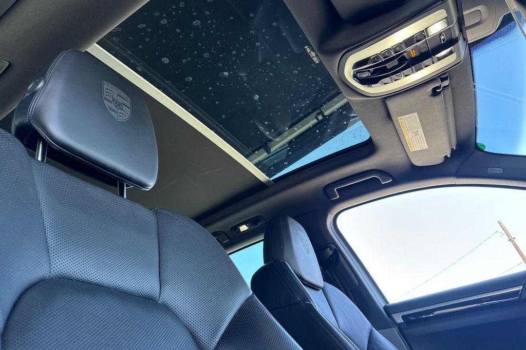 2018 Porsche Cayenne Platinum Edition