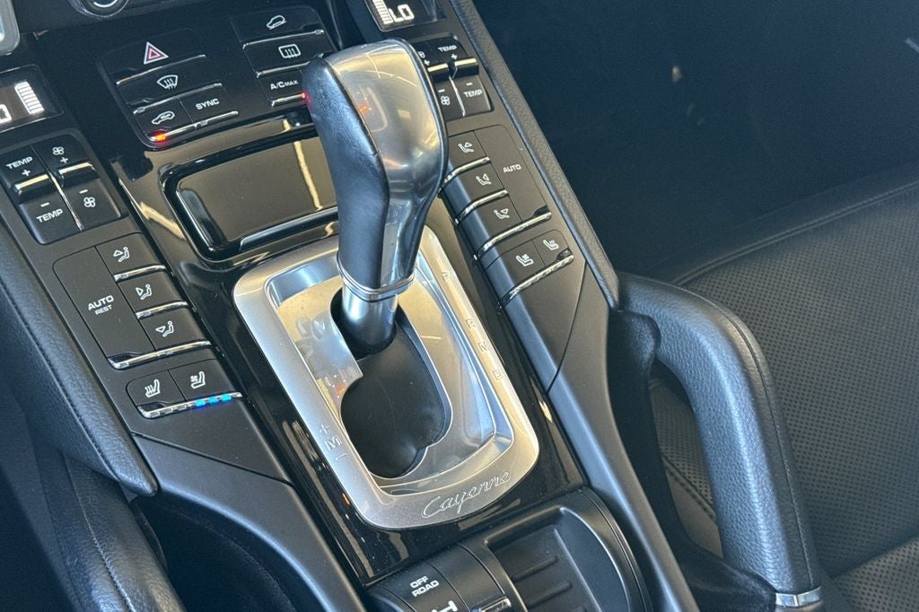 2018 Porsche Cayenne Platinum Edition