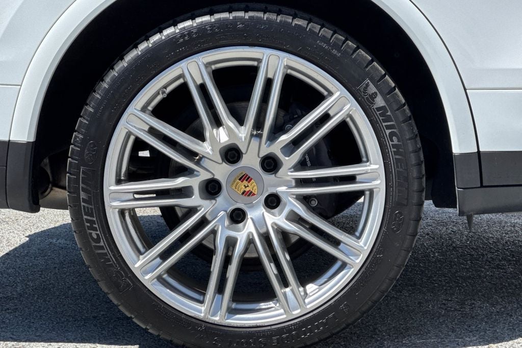 2018 Porsche Cayenne Platinum Edition