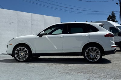 2018 Porsche Cayenne Platinum Edition